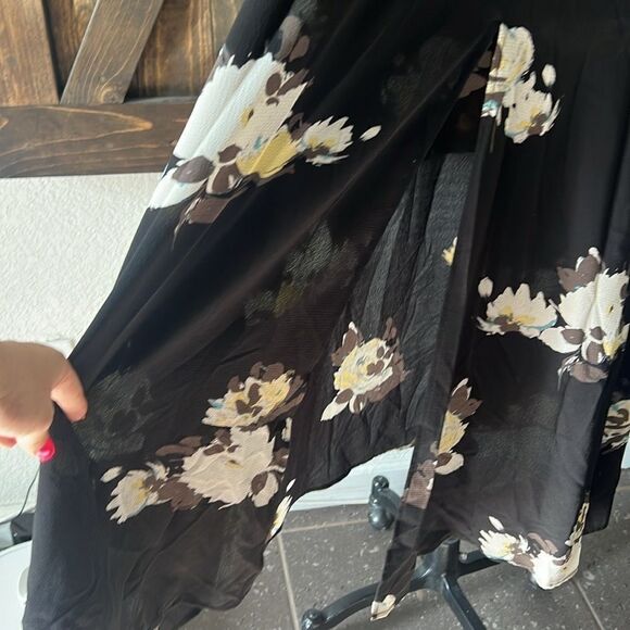 Candies Sexy Floral Maxi Front Tye With Front Slit Dress - Picture 3 of 12